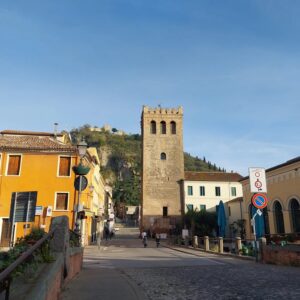 Monselice centro storico con torre medievale e borgo dei Colli Euganei